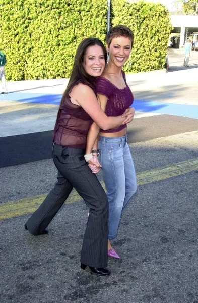 Holly marie combs i alyssa milano — Zdjęcie stockowe