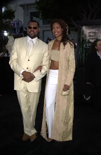 Laurence fishburne en vrouw gina torres — Stockfoto