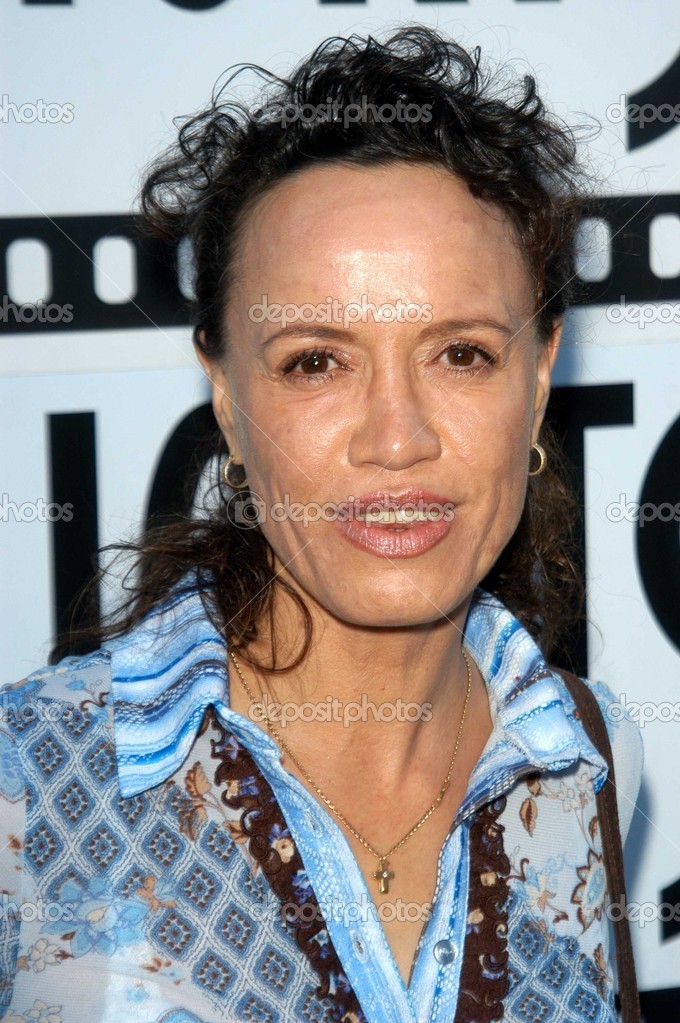 Rena Owen Stock Editorial Photo © s_bukley 17773697