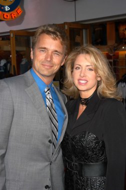 John schneider ve eşi elly