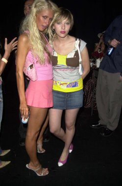 Scarlett johansson ve paris hilton