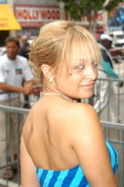 Nicole Richie