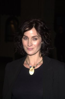 Carrie-anne moss
