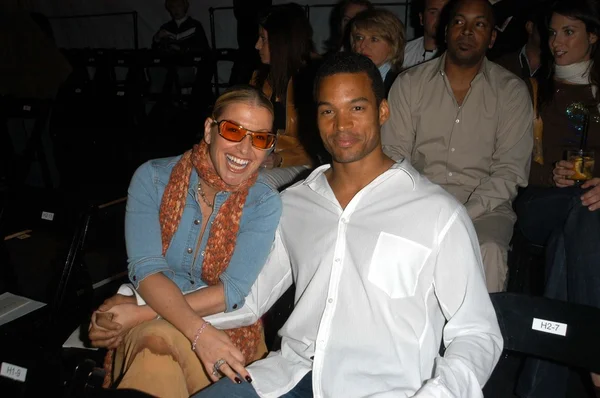 Anastacia e amico — Foto Stock