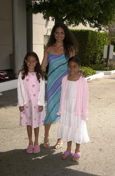 Jennifer freeman met zusters megan en melissa — Stockfoto