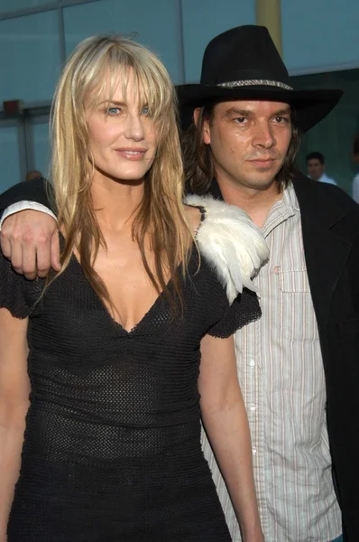 Daryl Hannah and Matt Polish — Stock Photo, Image