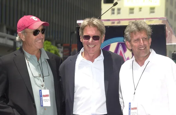 Ron Shelton, Harrison Ford y Joe Roth — Foto de Stock