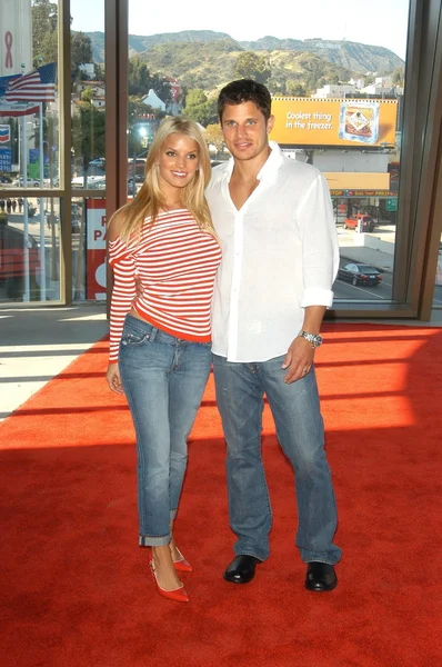 Jessica Simpson and Nick Lachey — Stock Photo, Image