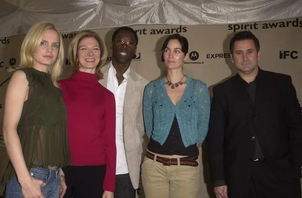 Mena Suvari, Dawn Hudson, Isaiah Washington, Carrie-Anne Moss y Anthony LaPaglia — Foto de Stock