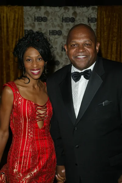 Charles S. Dutton and girlfriend Manita Brisker — Stock Photo, Image