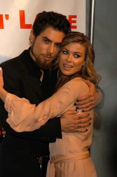 Dave Navarro and Carmen Electra — Stock Photo, Image