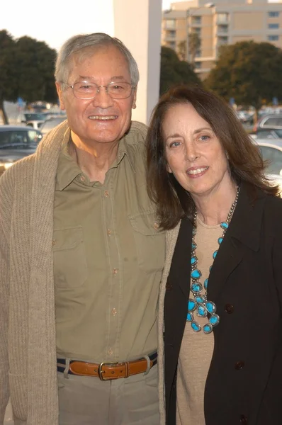 Roger Corman e la moglie Julie — Foto Stock