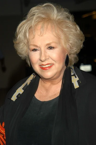 Doris Roberts — Foto de Stock