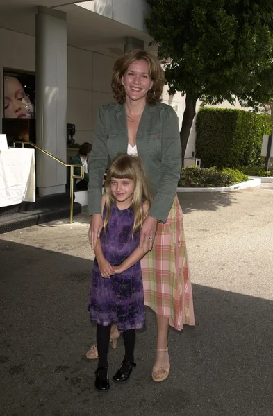 Catherine Dent and daughter — Stock Photo, Image