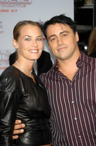 Matt LeBlanc y su esposa Melissa McKnight — Foto de Stock