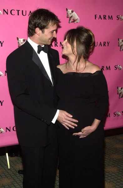 Noah Wyle and wife Tracy — Stock Photo, Image