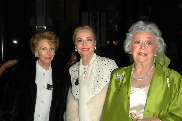 Joan leslie, anne jeffreys i ann rutherford — Zdjęcie stockowe