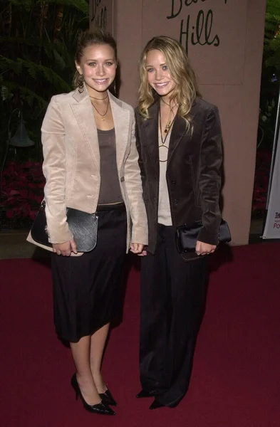 Mary-kate i ashley olsen — Zdjęcie stockowe