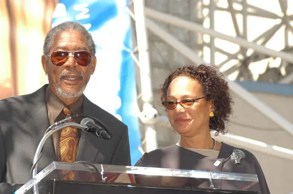 Morgan Freeman y su esposa —  Fotos de Stock