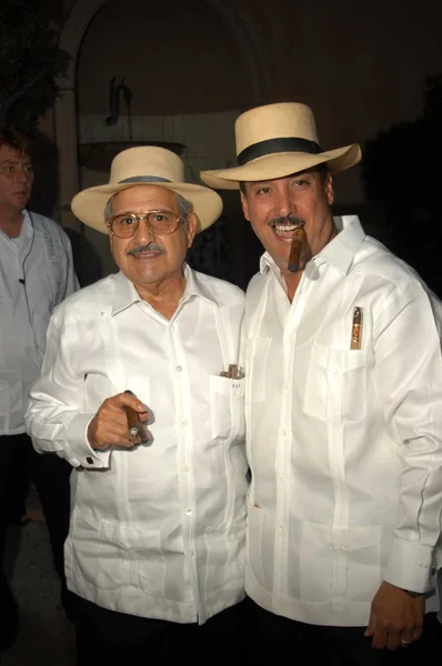 Carlos fuente sr. ve carlos "carlito" fuente jr. — Stok fotoğraf