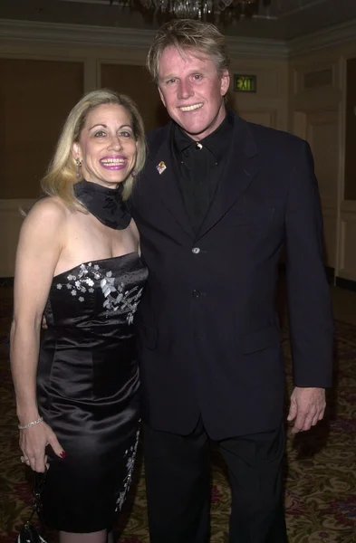 Vicki Roberts e Gary Busey — Foto Stock