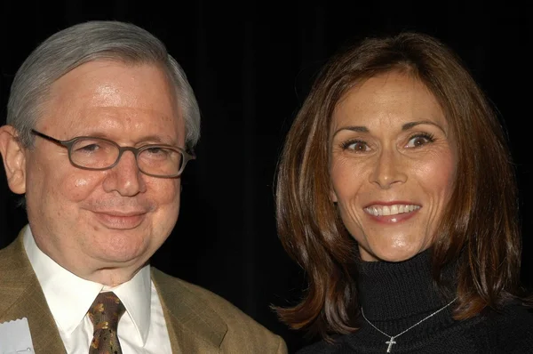 Kate Jackson and Dr. Gerald Pohose — Stock Photo, Image