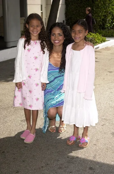 Jennifer Freeman with sisters Megan and Melissa — Stock Photo, Image