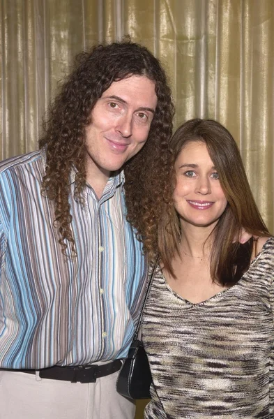 แปลก al yankovic และ ภรรยา Suzanne — ภาพถ่ายสต็อก