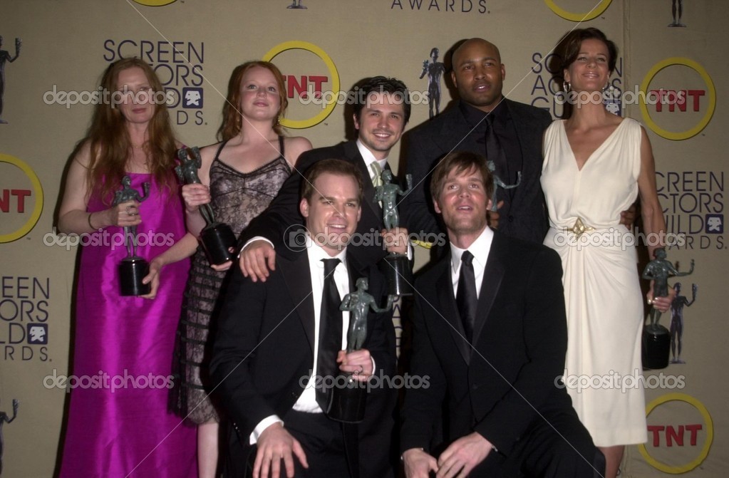 Cast Of Six Feet Under At The 9th Annual Screen Actors Guild Awards Press Room Shrine Auditorium Los Angeles Ca P O By S_bukley Cast Of Six Feet Under At The 9th Annual Screen Actors Guild Awards Press Room Shrine Auditorium Los Angeles Ca P O By S_bukley