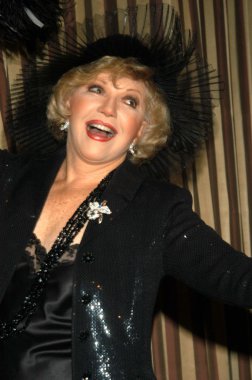 Ruta Lee