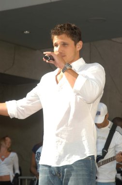 Nick Lachey