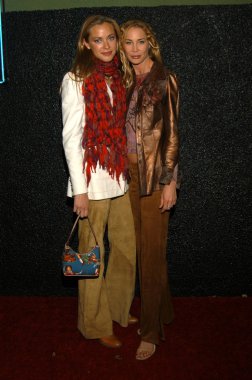 Kristanna loken ve kathleen kinmont