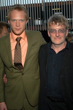 Paul Bettany ve o'Sullivan Thaddeus