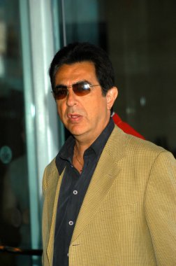 Joe Mantegna