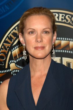Elizabeth Perkins