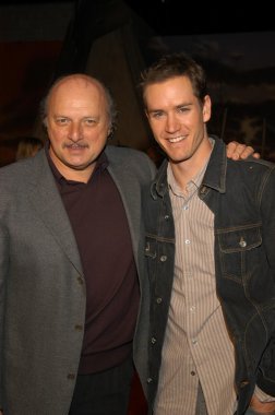 Dennis franz ve mark-paul gosselaar