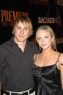Kyle searles ve brittany snow