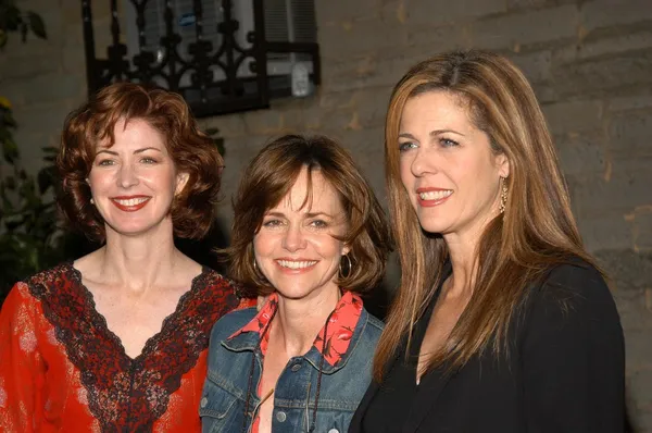 Dana Delany, Sally Field, and Rita Wilson — Stock Photo, Image