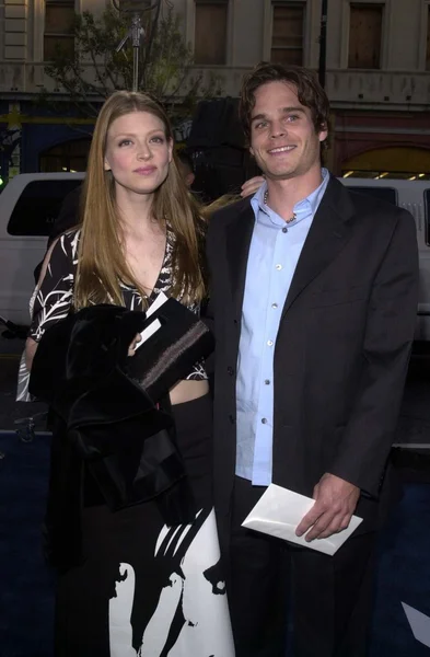 Amber benson och greg rikaart — Stockfoto