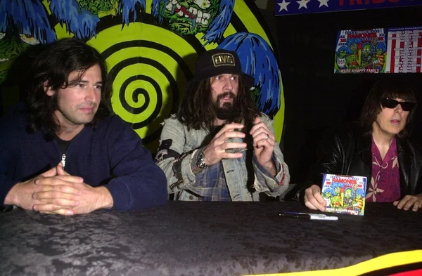 Pete Yorn, Rob Zombie and Johnny Ramone — Stock Photo, Image