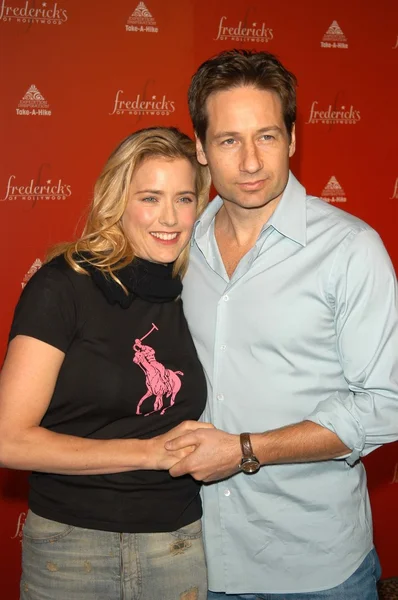 Tea leoni i david duchovny — Zdjęcie stockowe