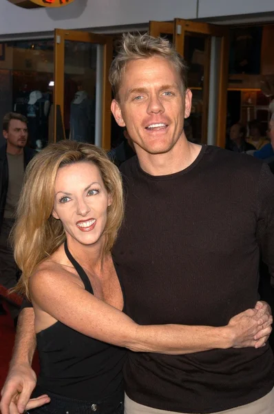 Christopher titus en vrouw erin — Stockfoto