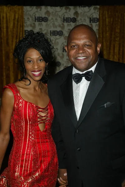 Charles S. Dutton and girlfriend Manita Brisker — Stock Photo, Image