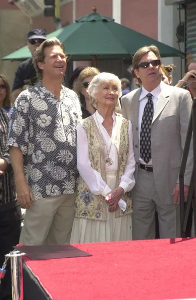 Jeff Bridges, Betty Garrett and Beau Bridges — Stock Photo, Image
