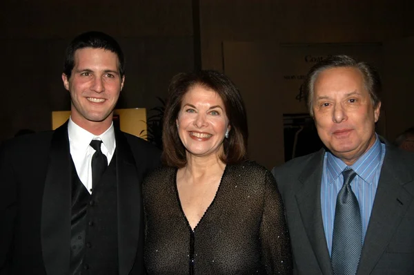 Sherry Lansing and husband William Friedkin and son Cedric — Stock Photo, Image