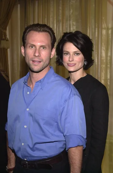 Christian Slater y su esposa Ryan Haddon — Foto de Stock