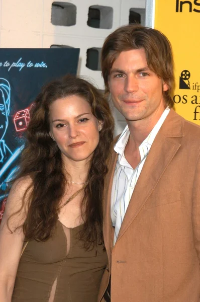 Gale Harold and date Jennifer — Stock Photo, Image