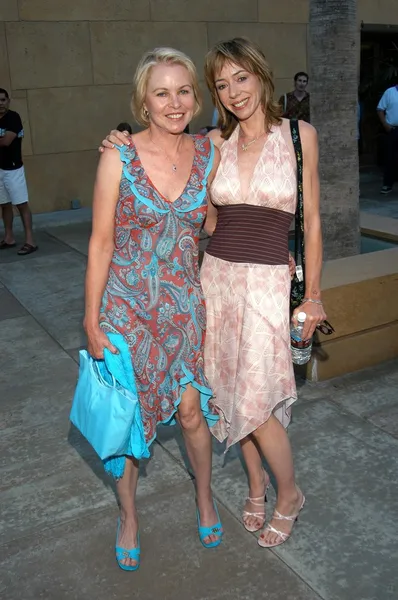 Michelle Phillips y Mackenzie Phillips —  Fotos de Stock