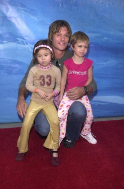 harry Hamlin ve çocuklar