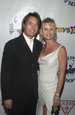 James wilder ve nicolette sheridan